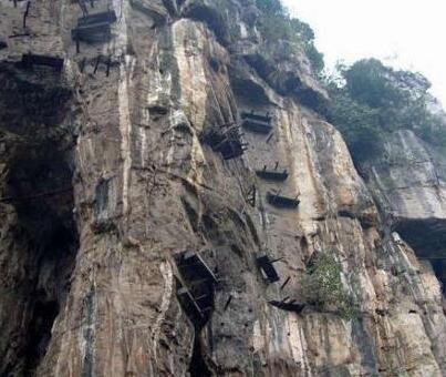 最佳邂逅地点：巫山悬棺